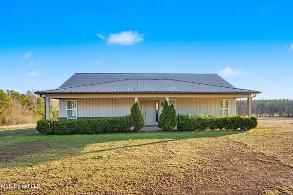14999 Fairview Road, Byhalia, MS 38611