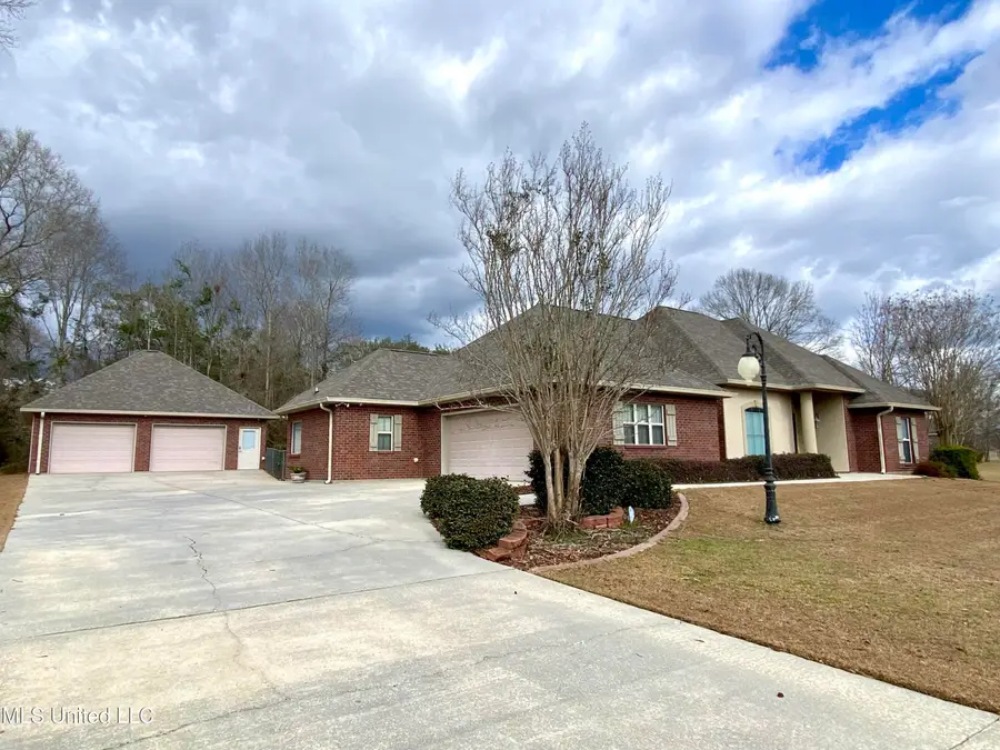 74 N Hill W Drive, Carriere, MS 39426 - #3