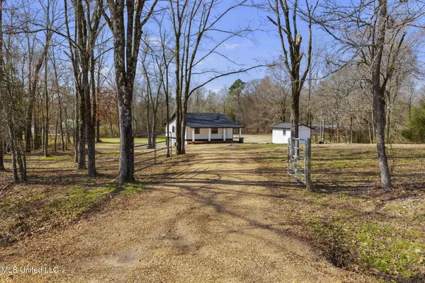 18285 Midway Road, Terry, MS 39170