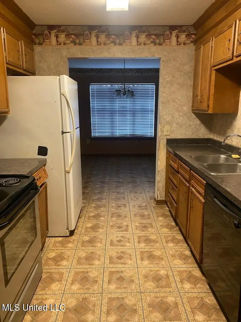 6162 Clarence Drive, Jackson, MS 39206 - #2