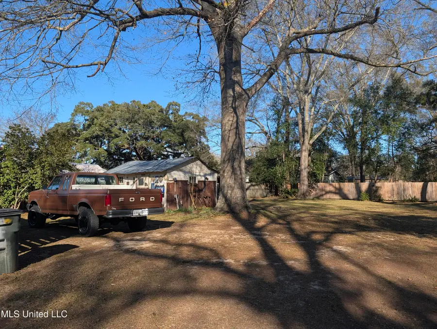 936 Main Street, Columbia, MS 39429 - #3