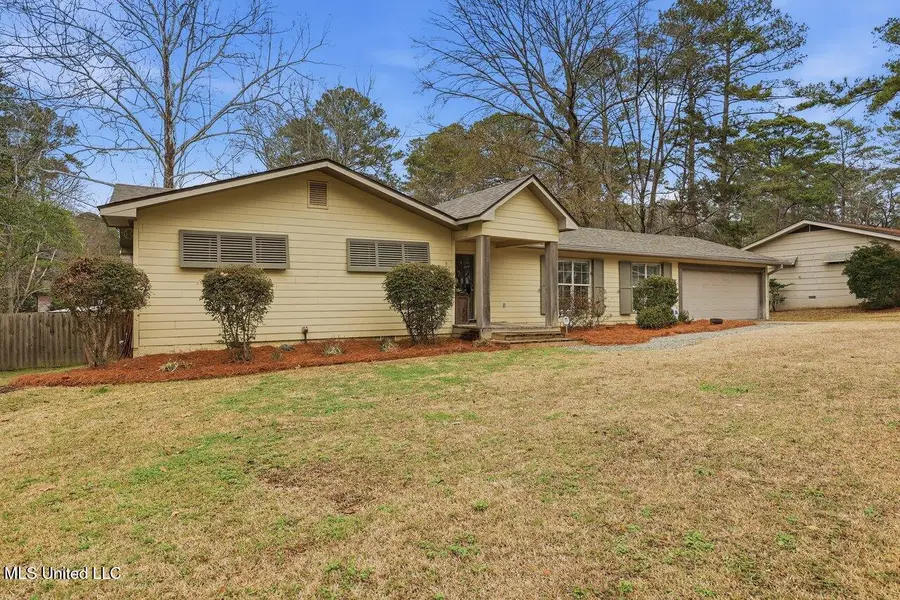 2058 Cherokee Drive, Jackson, MS 39211 - #3