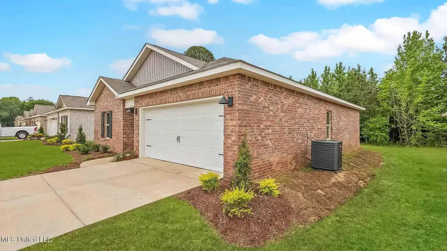 5014 Fox Glen Drive, Jackson, MS 39212 - #3