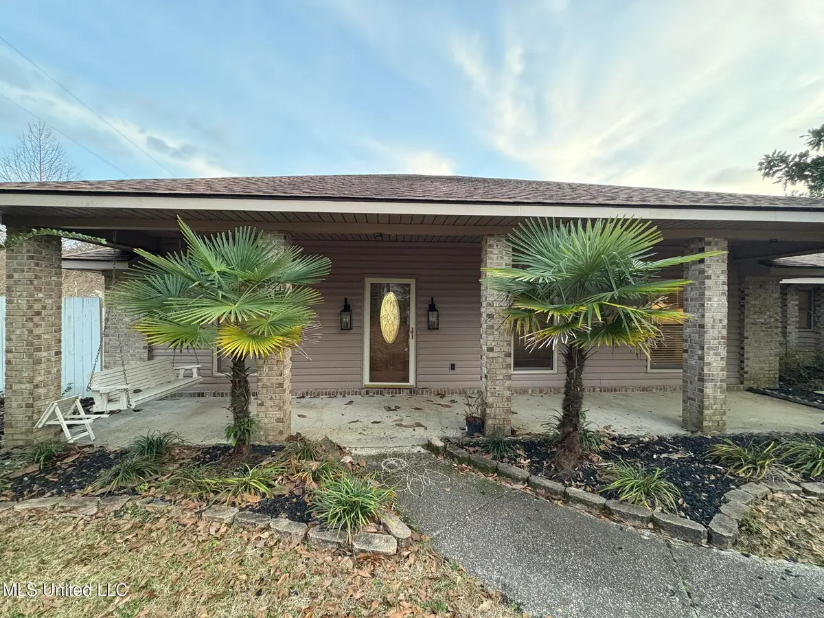 11201 Creek Drive, Gulfport, MS 39503 - #1