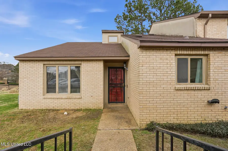 28 Park Crest Place, Jackson, MS 39211 - #3