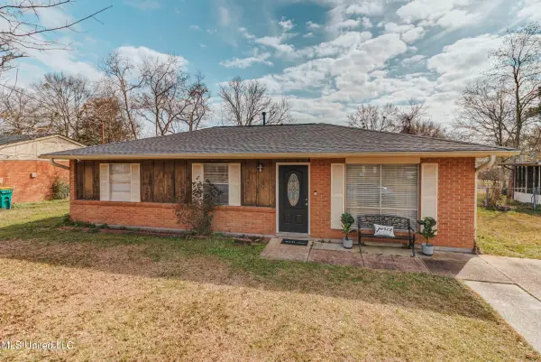 15829 Belmont Drive, Biloxi, MS 39532