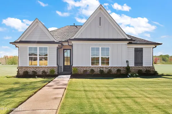 432 Bolivar Drive, Nesbit, MS 38651