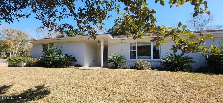 2100 Lafitte Street, Ocean Springs, MS 39564 - #2