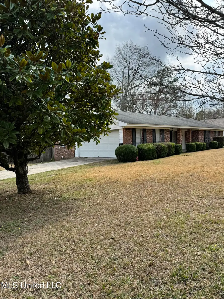1209 N 32nd Avenue, Hattiesburg, MS 39401 - #2