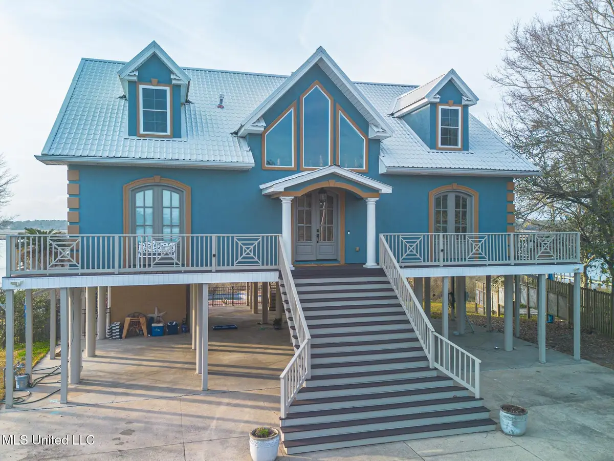 957 N Shore Drive, Biloxi, MS 39532 - #1