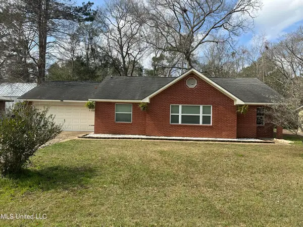 3225 Riverbend Road, Moss Point, MS 39562