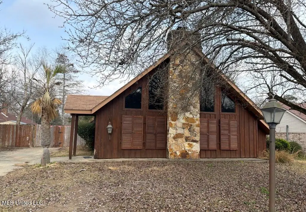 27 Clairmont Circle, Laurel, MS 39440 - #1