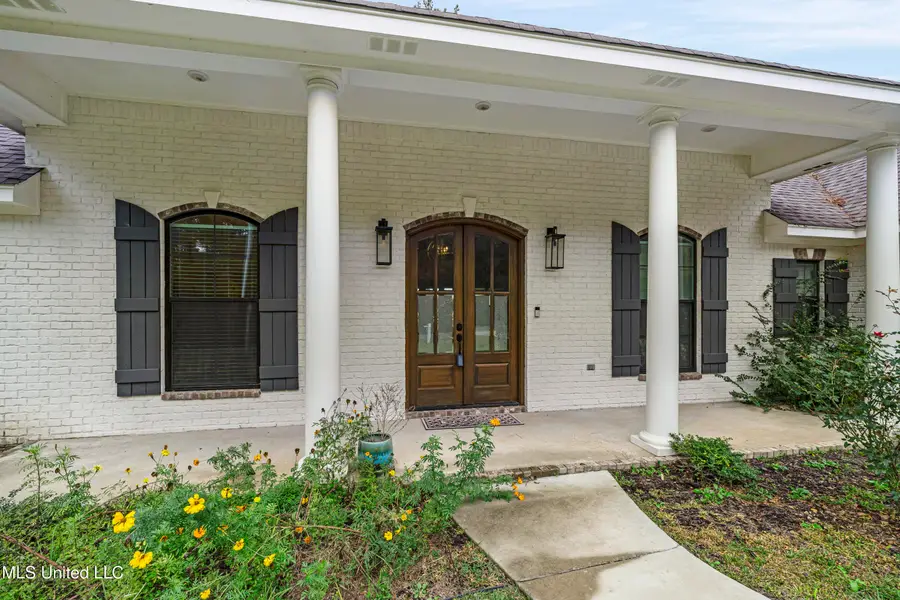 5534 W 4th Street, Hattiesburg, MS 39402 - #2