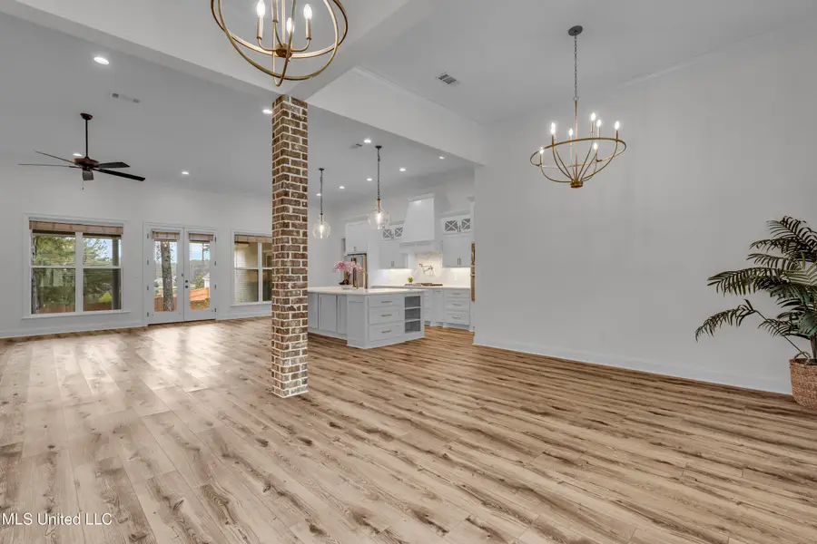 5534 W 4th Street, Hattiesburg, MS 39402 - #3