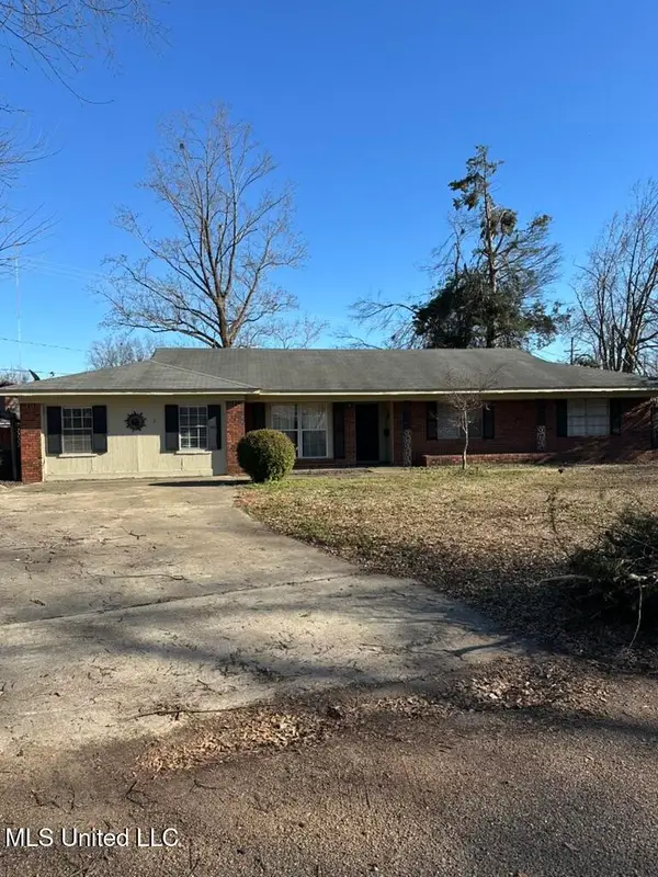 2 Alta Vista Circle, Greenwood, MS 38930