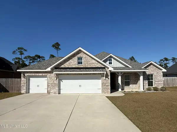 6820 Enclave Lane, Ocean Springs, MS 39564
