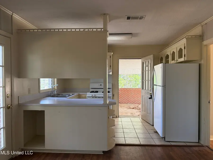 108 Highland Drive, Kosciusko, MS 39090 - #2