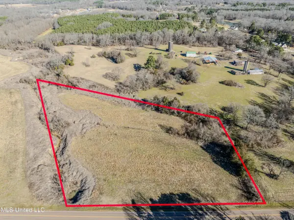 9338 Hudson Road, Hernando, MS 38632