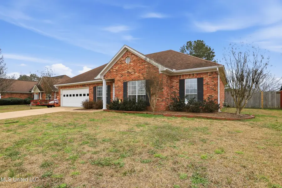 215 Prewitt Circle, Richland, MS 39218 - #2