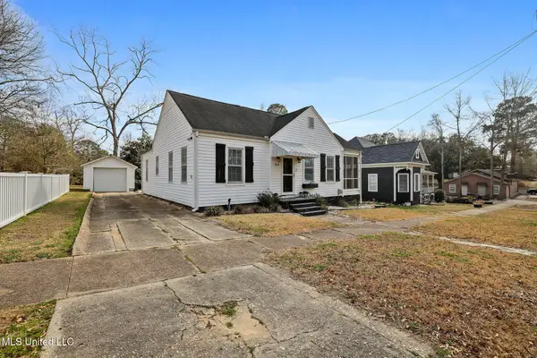 415 S 5th Street, McComb, MS 39648