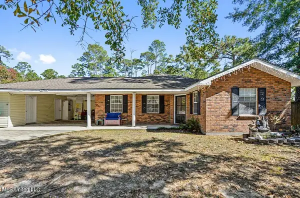 1540 Waveland Avenue, Waveland, MS 39576