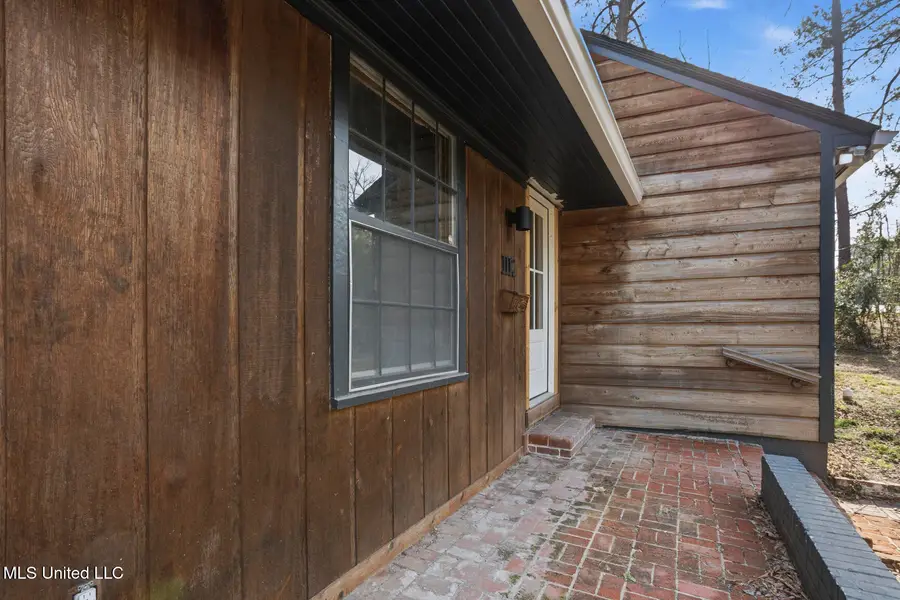1112 Meadowbrook Road, Jackson, MS 39206 - #2