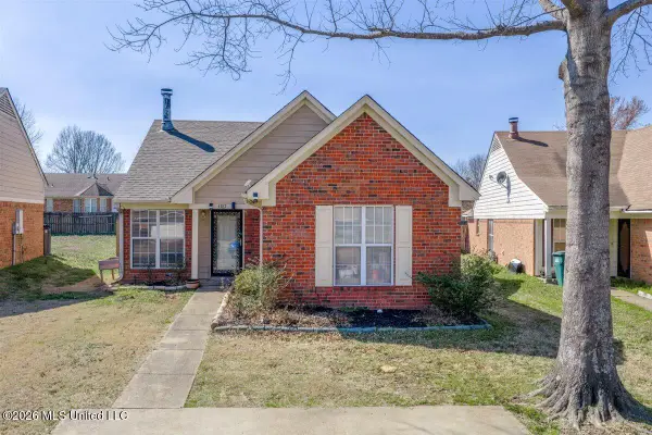 5387 W Payton Drive, Southaven, MS 38671