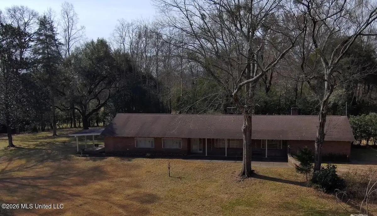 200 Gloucester Road, Natchez, MS 39120 - #1