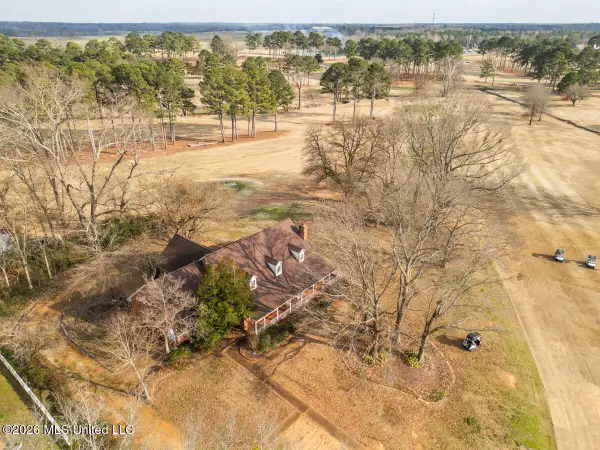 617 S Wedgewood Road, Starkville, MS 39759