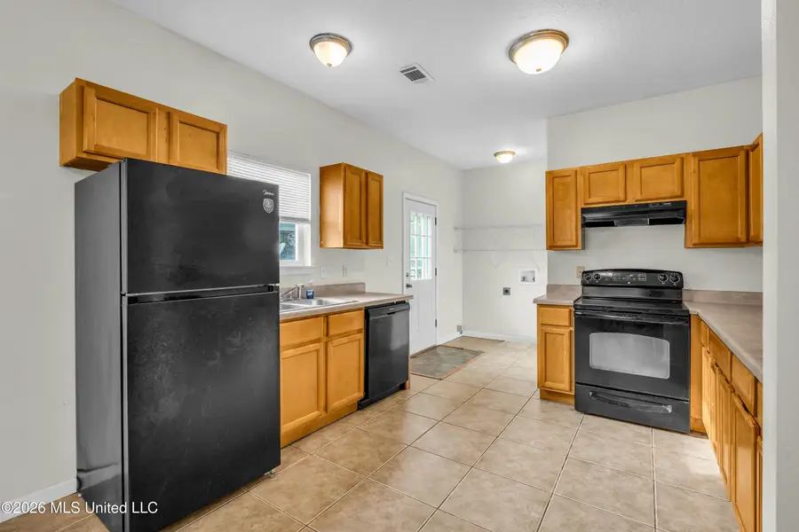 6062 E Benton Street, Bay Saint Louis, MS 39520 - #2