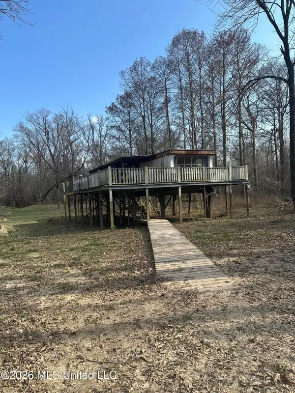 24620 Davis Dead River, Lucedale, MS 39452