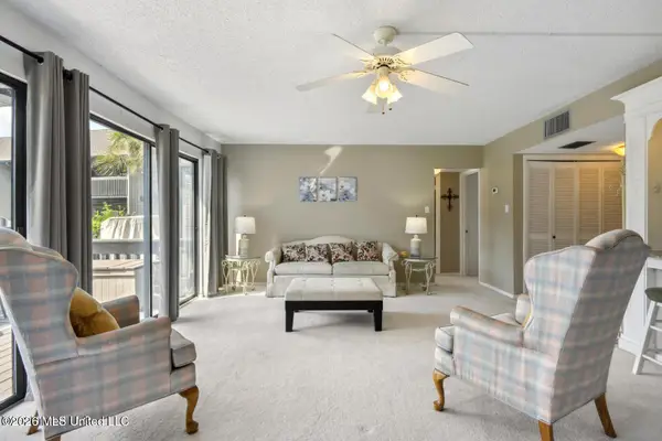 156 Lanai, Diamondhead, MS 39525