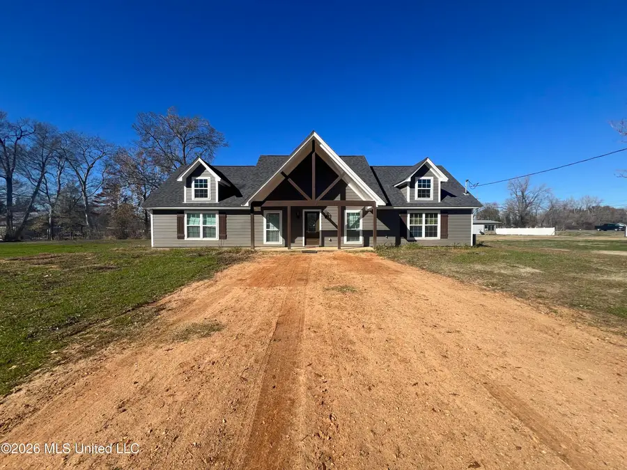 109 Cowan Street, Ridgecrest, LA 71334 - #2