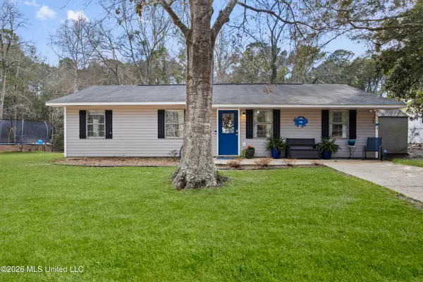 118 Barbara Circle, Ocean Springs, MS 39564