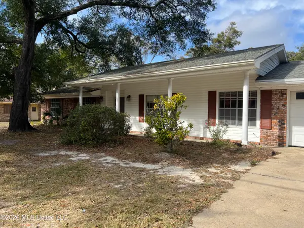 2530 Old Bay Road, Biloxi, MS 39531