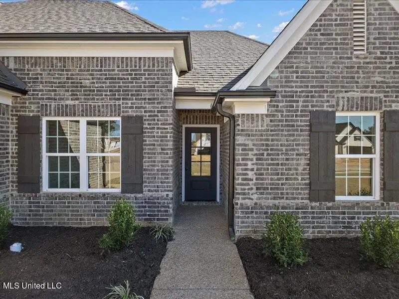 6570 E John Hamilton Way, Olive Branch, MS 38654 - #2