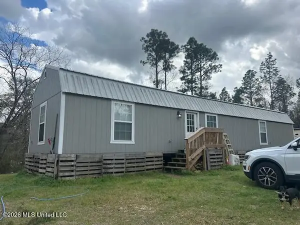 27 Oak Creek Drive, McHenry, MS 39561