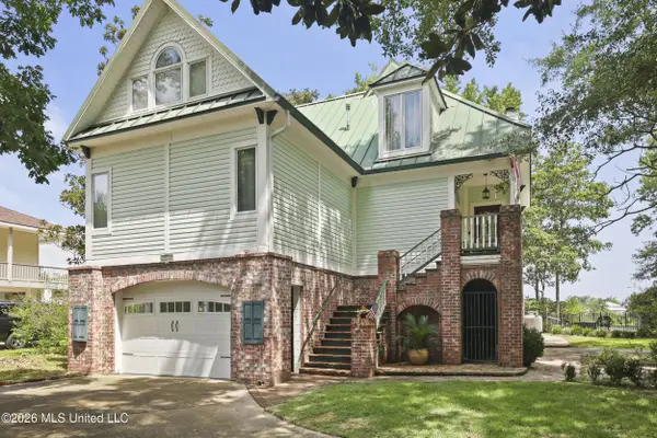 3512 River Bluff Road, D'Iberville, MS 39540