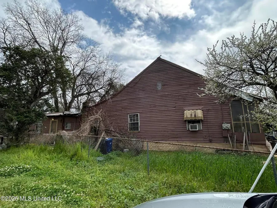 739 Smith Street, Natchez, MS 39120 - #3