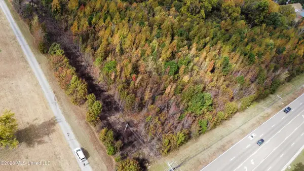 Elmore Road, Southaven, MS 38671