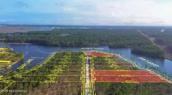 13035 Enciente Point Drive, Kiln, MS 39556