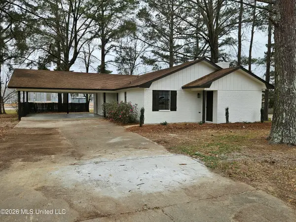 201 Willow Brook Drive, Clinton, MS 39056