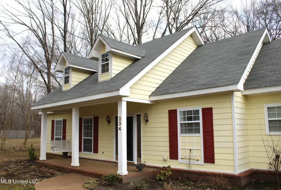 234 W Sweetwater Road, Byhalia, MS 38611 - #2