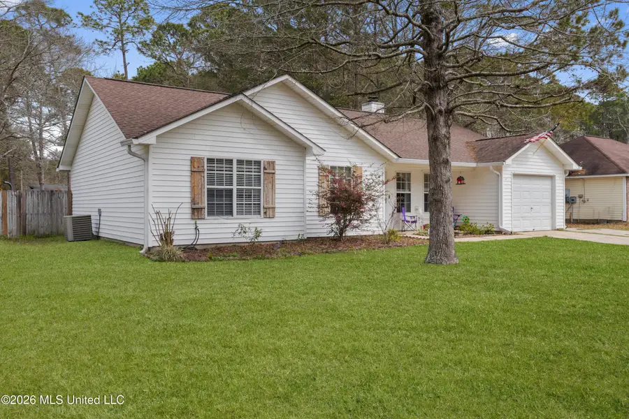 1128 Oak Street, Ocean Springs, MS 39564 - #3