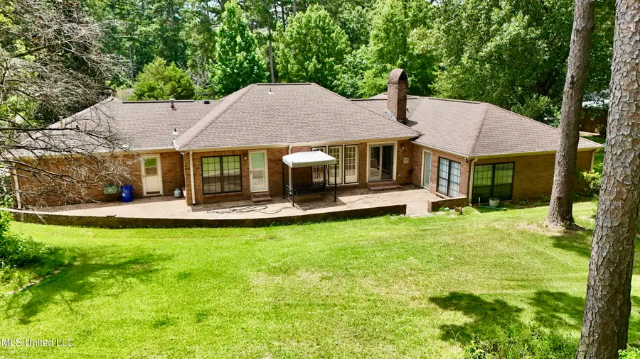 307 Longwood Drive, Clinton, MS 39056 - #2