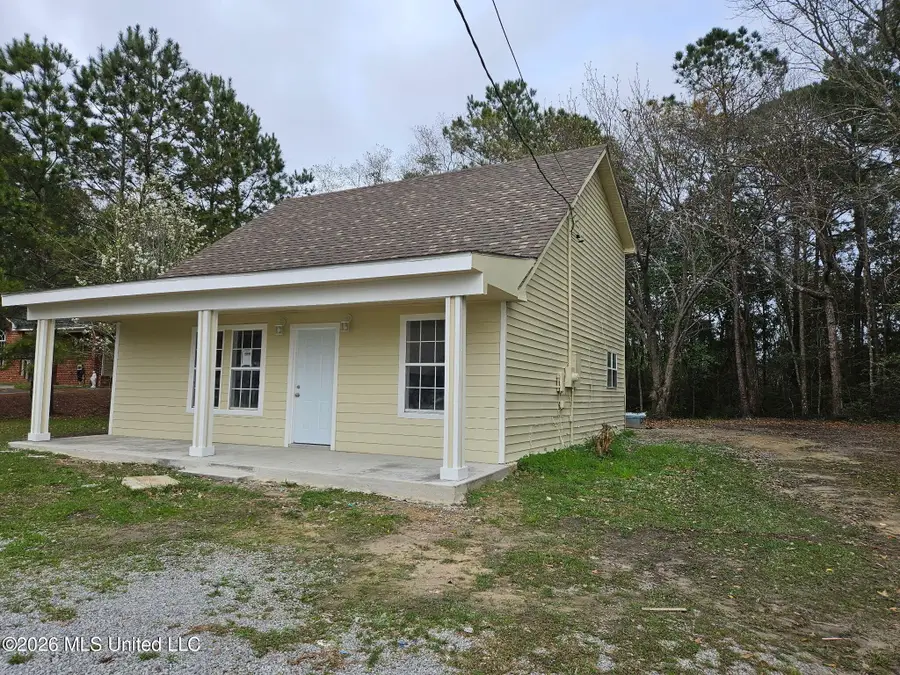 2512 Beachview Drive, Ocean Springs, MS 39564 - #3