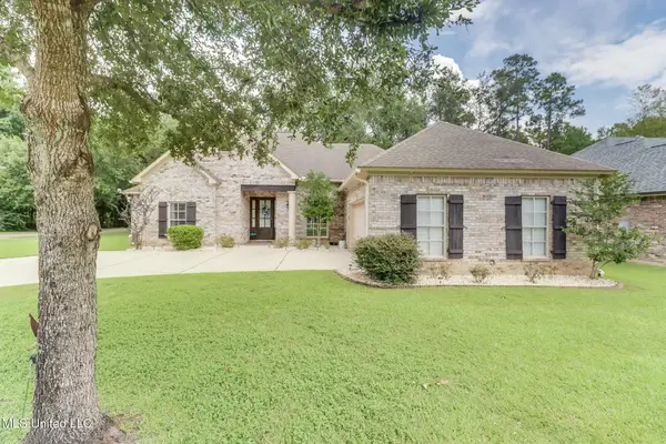 7334 N Aberdeen Drive, Pass Christian, MS 39571