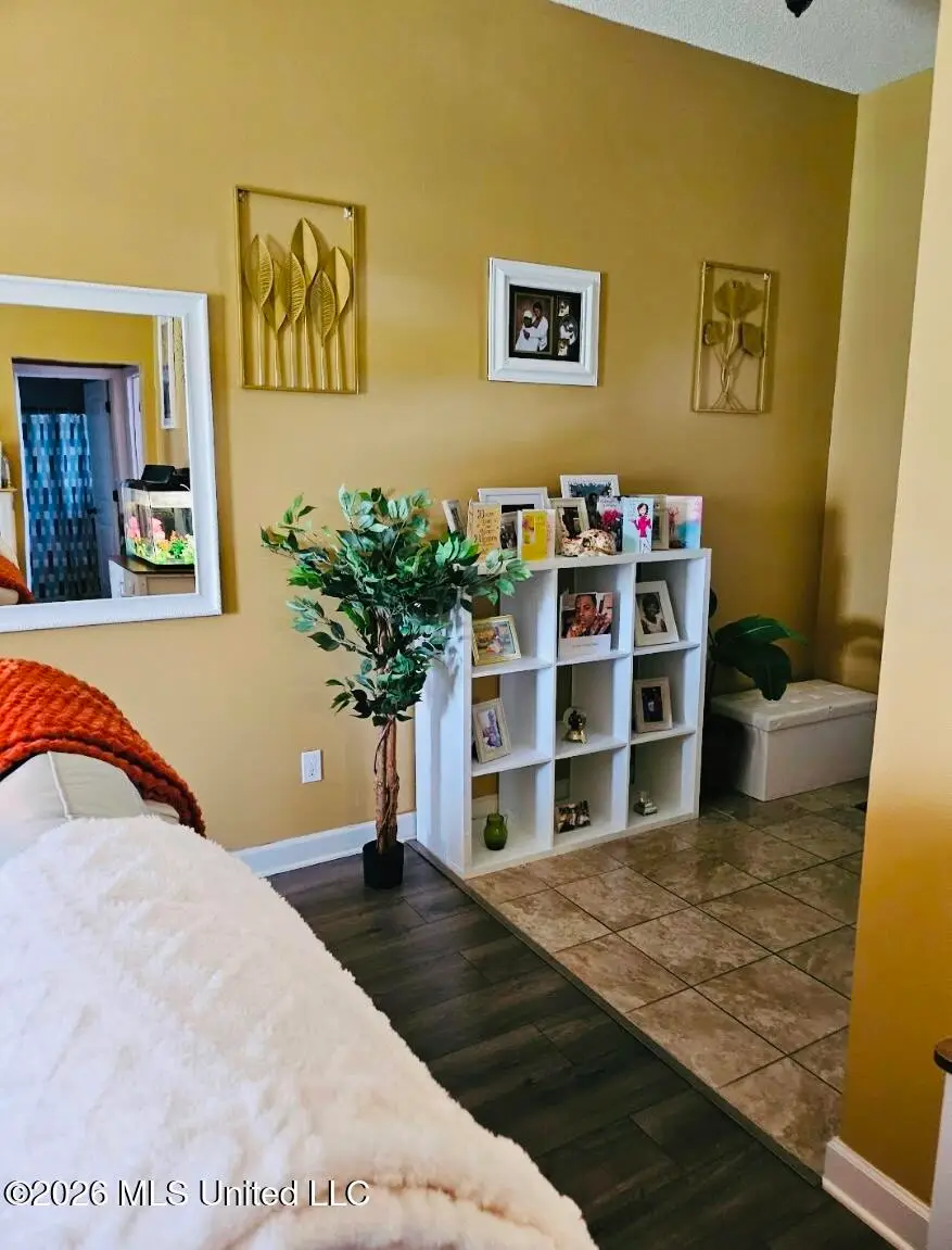 3881 W Farm Pond Cove, Southaven, MS 38671 - #2