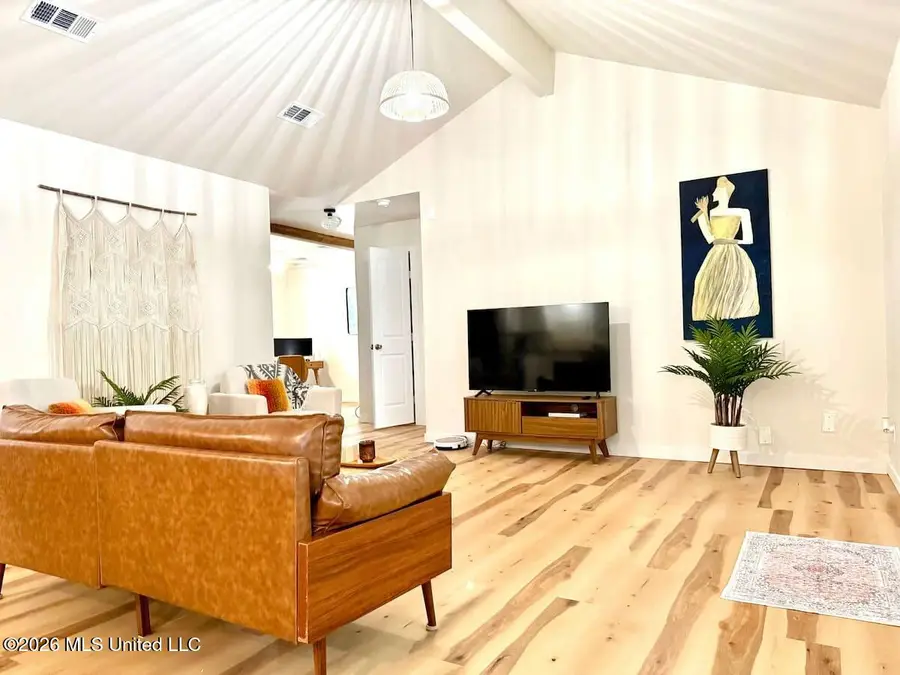 828 Lemon Street, Ocean Springs, MS 39564 - #2