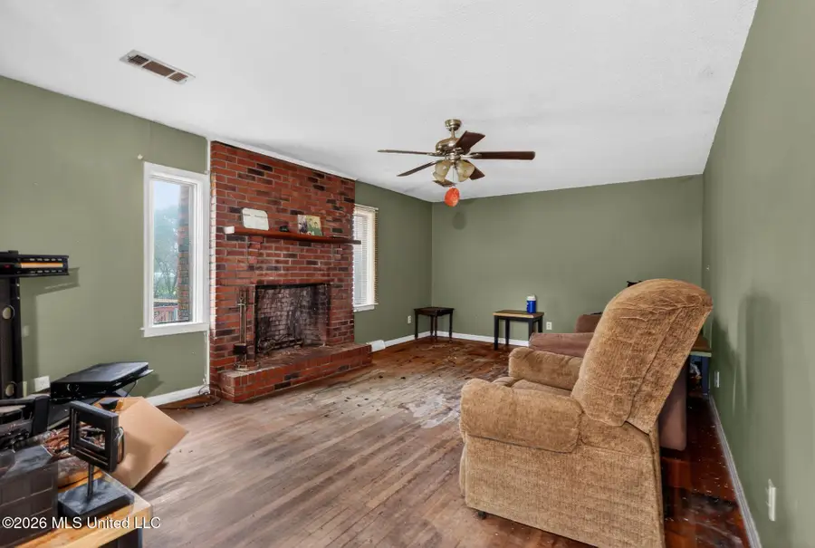 732 Chickasaw Drive, Grenada, MS 38901 - #3